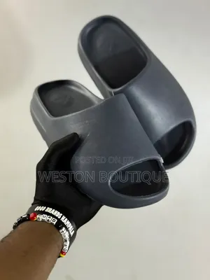 Original Black Yeezy Men's Slides