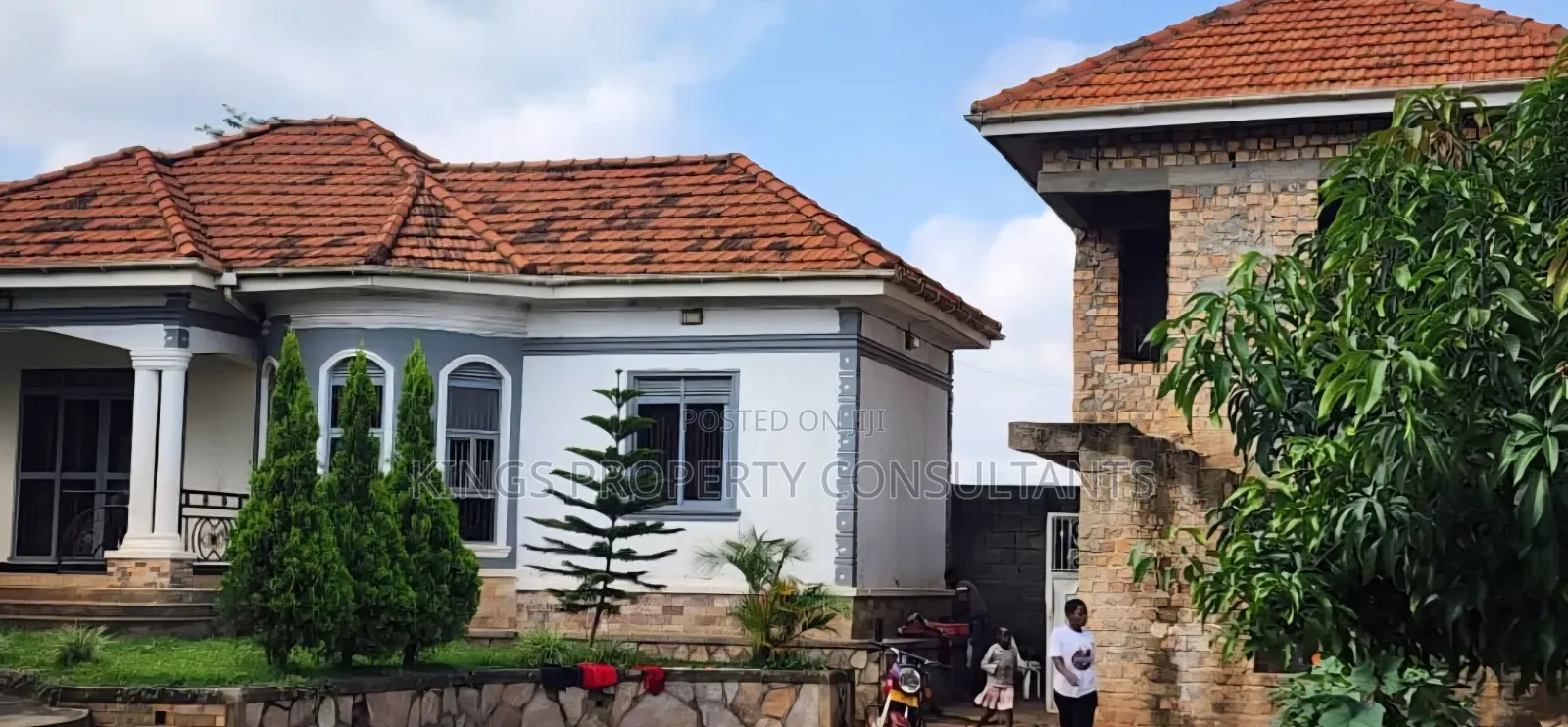Furnished 6bdrm Mansion in Wakiso Estate for sale