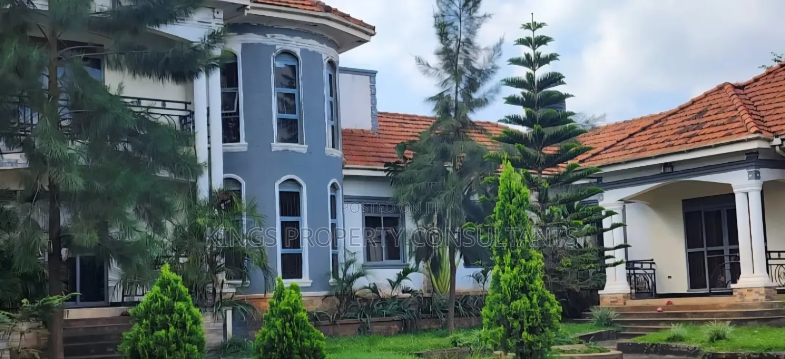 Furnished 6bdrm Mansion in Wakiso Estate for sale