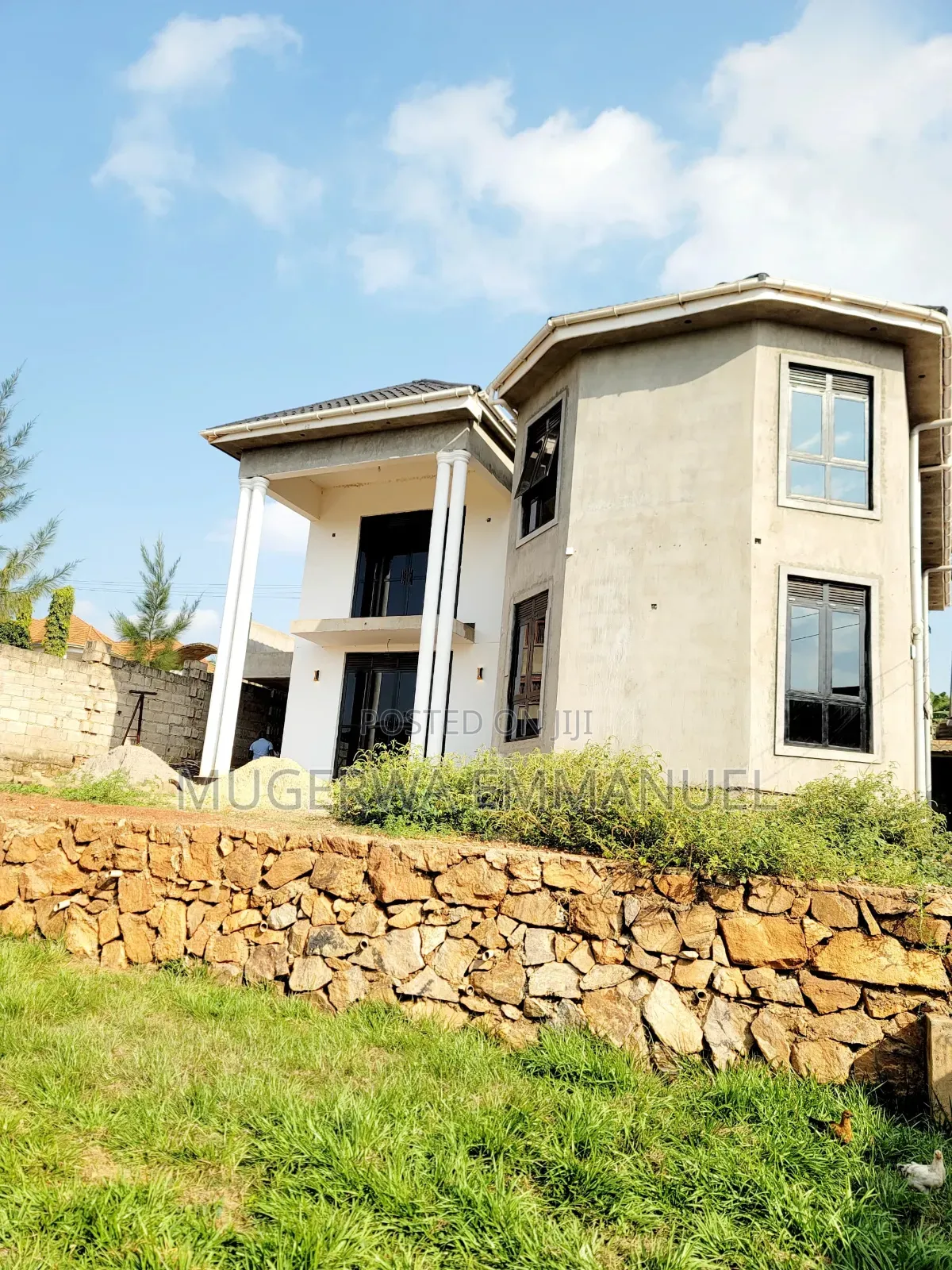5bdrm Block of Flats in Royal Estate, Katabi for sale