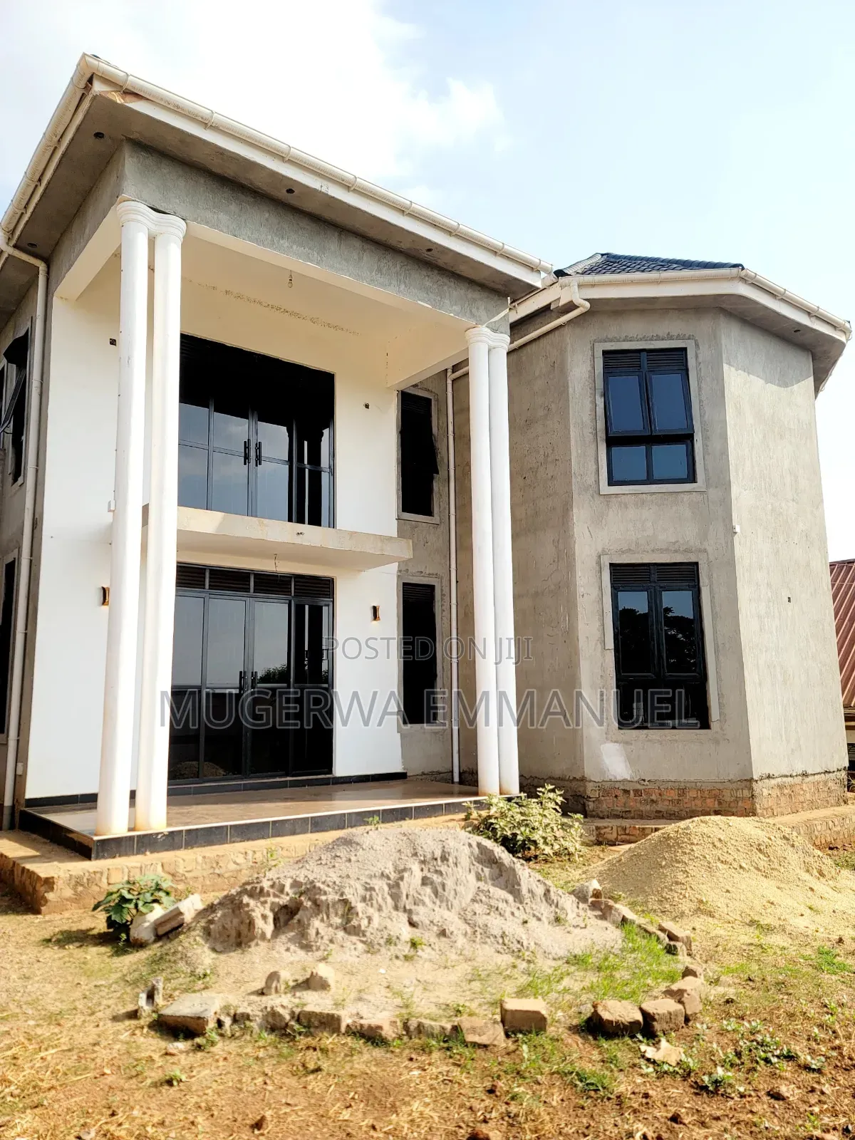 5bdrm Block of Flats in Royal Estate, Katabi for sale