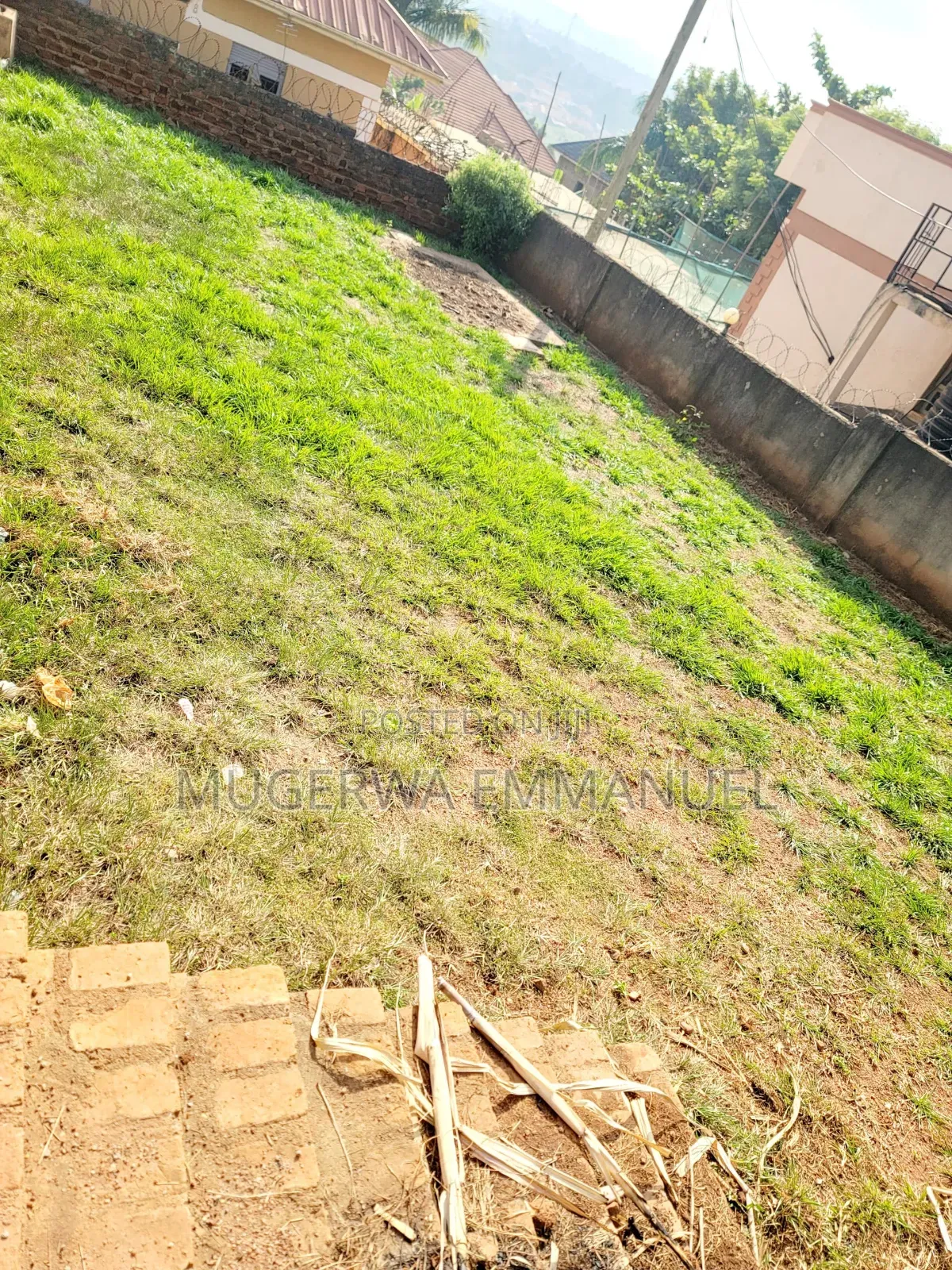 5bdrm Block of Flats in Royal Estate, Katabi for sale