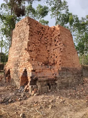 Brick DSTRKT