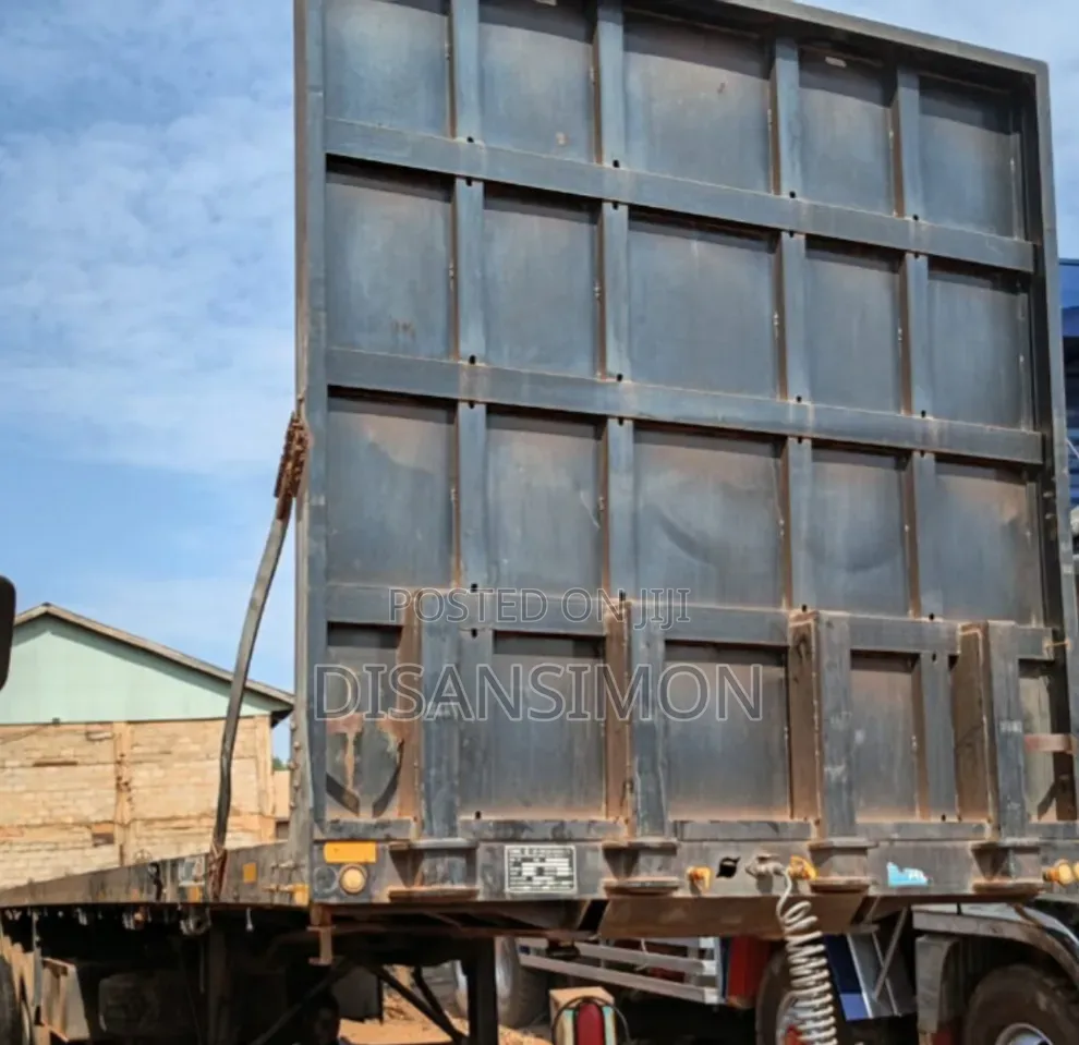 Howo Sinotruck Semi Trailer on Sale
