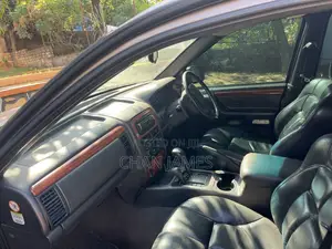 Jeep Grand Cherokee 3.7 Limited 4x4 2009 Gray