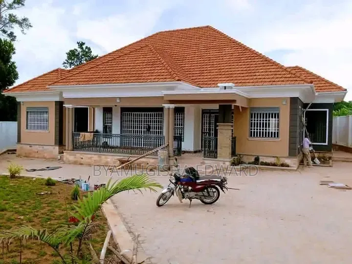 3bdrm House in Standalone Kisaasi, Central Division for rent