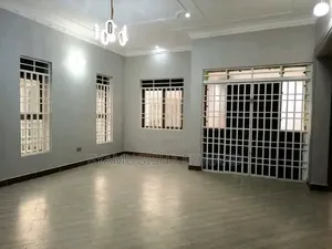 3bdrm House in Standalone Kisaasi, Central Division for rent