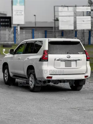 Toyota Land Cruiser Prado 2.8 2018 White