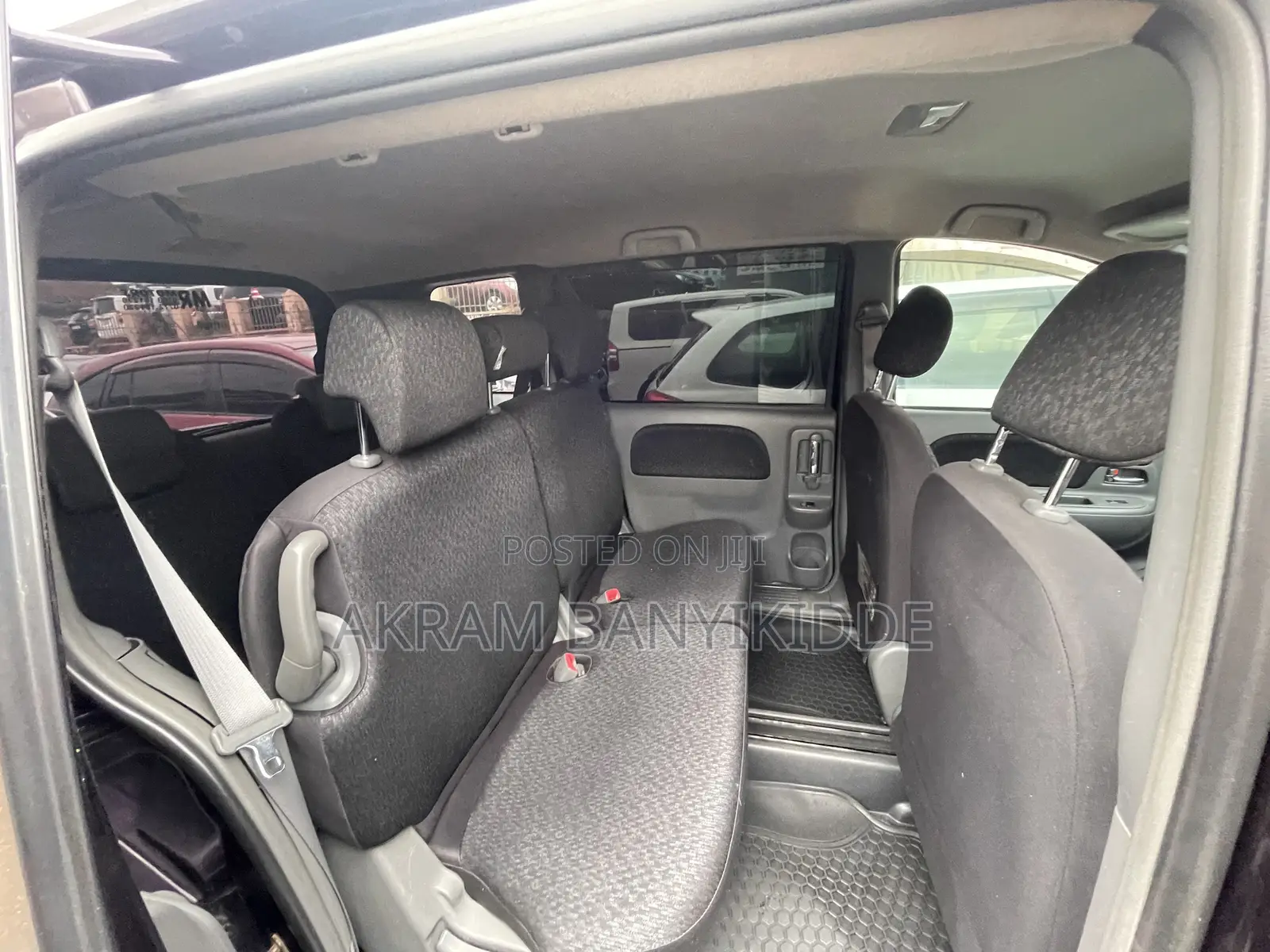 Toyota Sienta 2011 Black