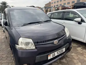 Toyota Sienta 2011 Black
