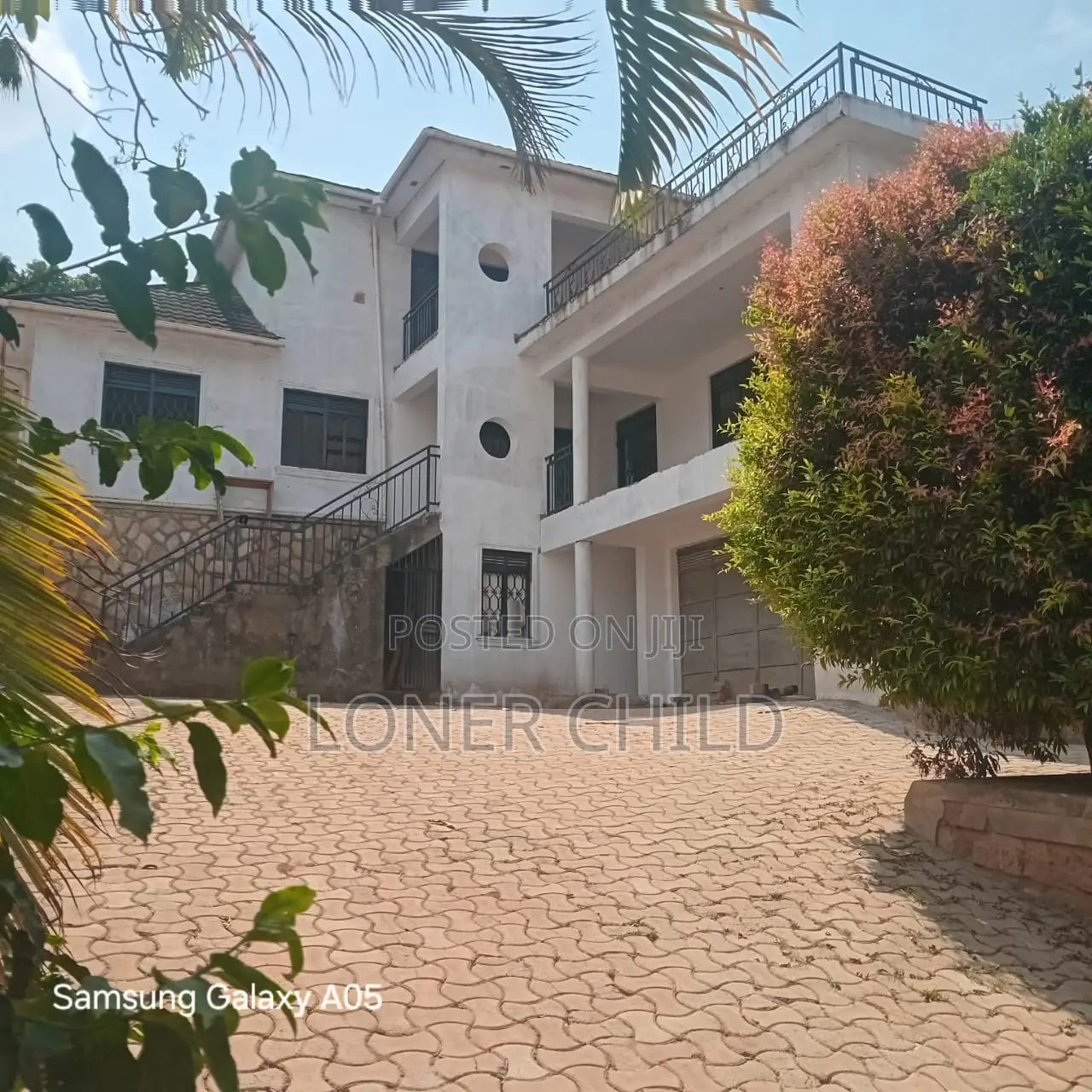 5bdrm Block of Flats in Akright Estates, Central Division for sale