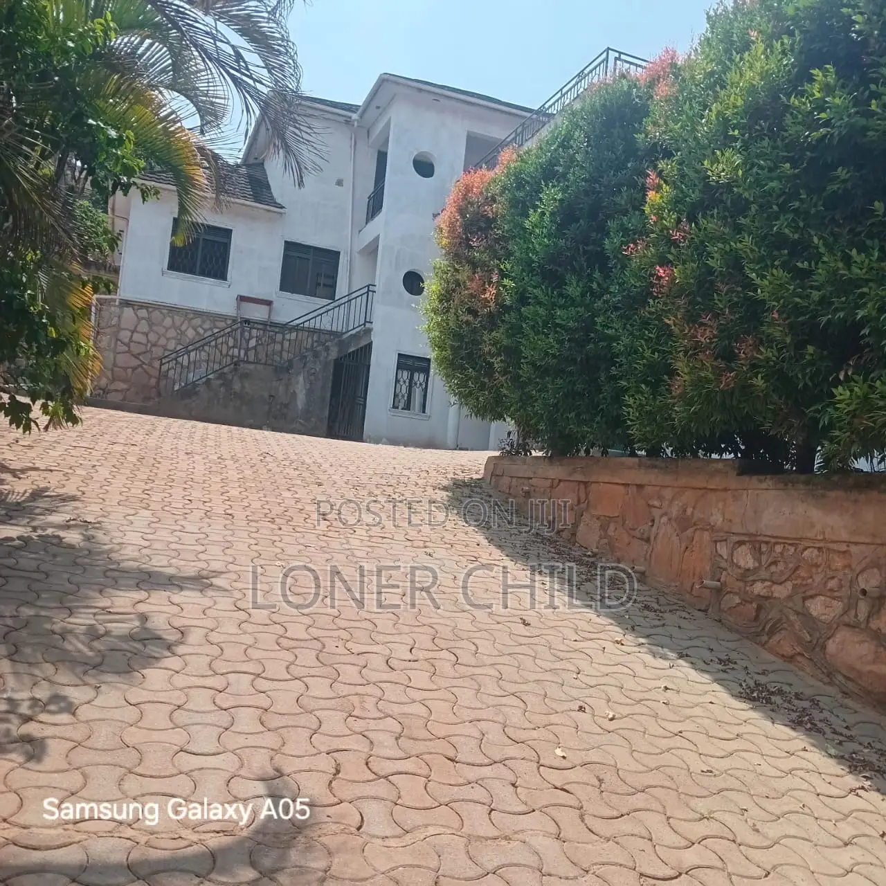 5bdrm Block of Flats in Akright Estates, Central Division for sale