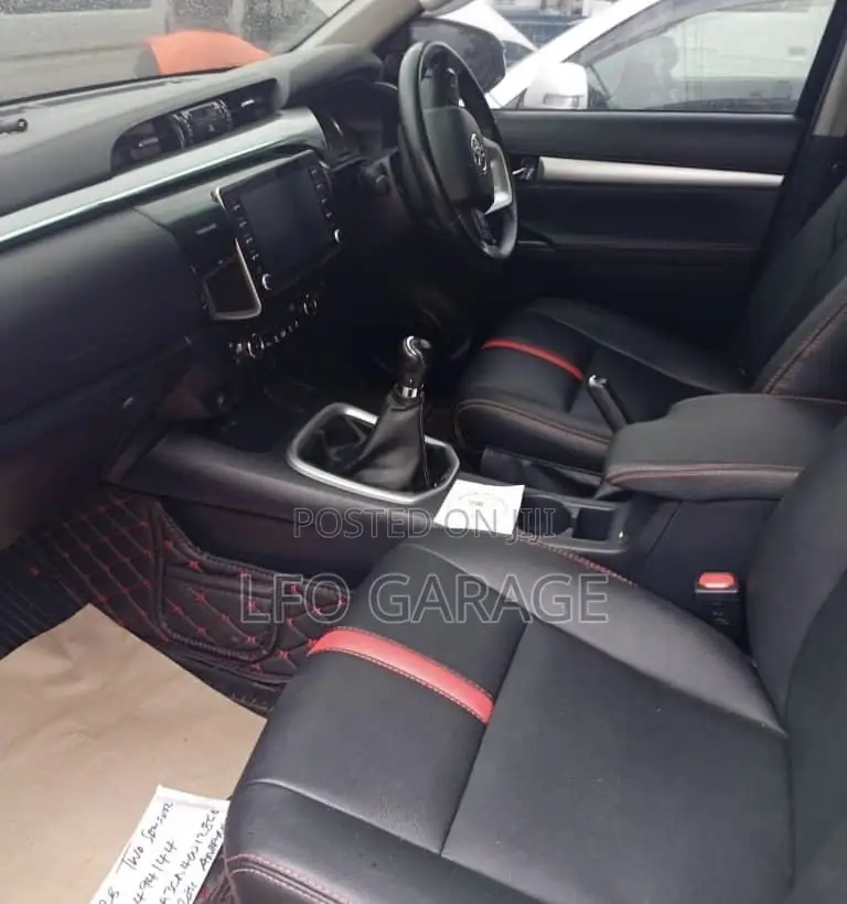Toyota Hilux Revo Double Cab Deisel 2.8 RWD 2021 Blue