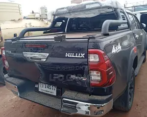 Toyota Hilux Revo Double Cab Deisel 2.8 RWD 2021 Blue