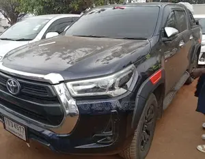 Toyota Hilux Revo Double Cab Deisel 2.8 RWD 2021 Blue