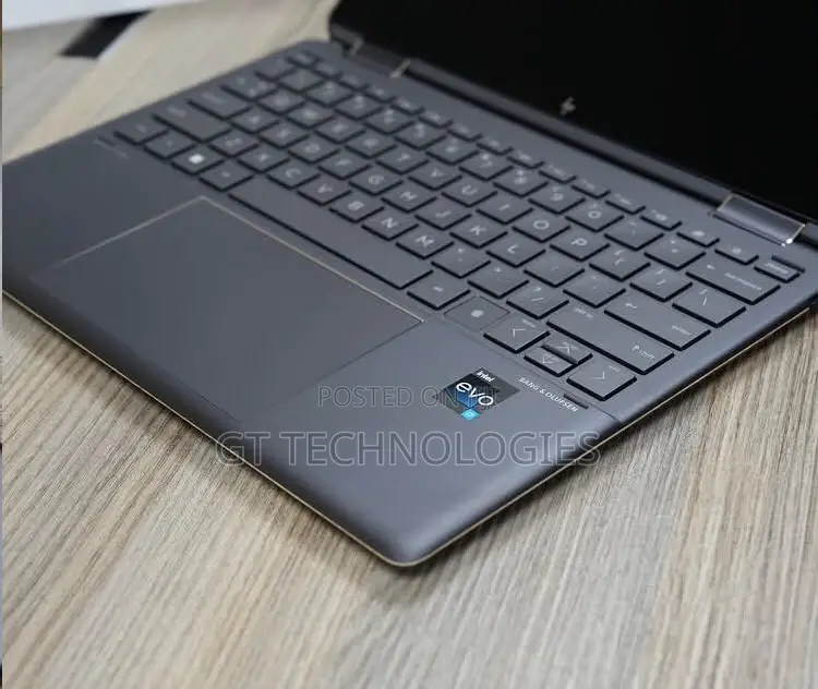 New Laptop HP Spectre X360 16GB Intel Core i7 SSD 512GB