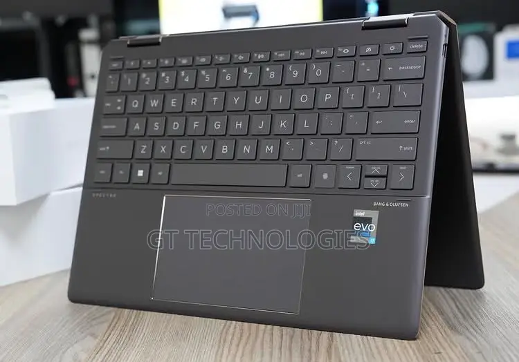 New Laptop HP Spectre X360 16GB Intel Core i7 SSD 512GB