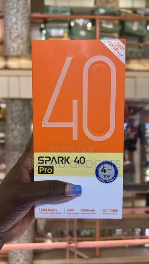 New Tecno Spark 40 Pro 256 GB Gold