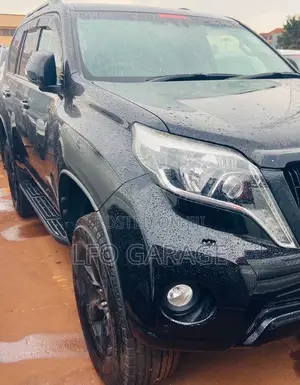 Toyota Land Cruiser Prado 2.8 2017 Black