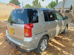Toyota Raum 2002 Silver