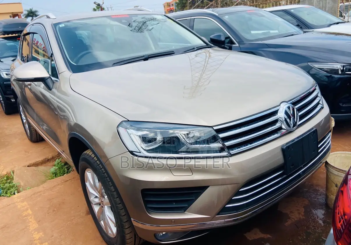 Volkswagen Touareg 2014 Gray
