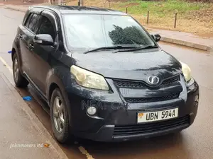 Toyota IST 2010 Black