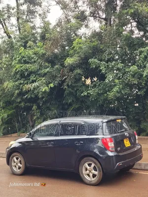 Toyota IST 2010 Black