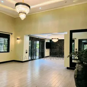 5bdrm House in Kiwafu Estate, Central Division for sale