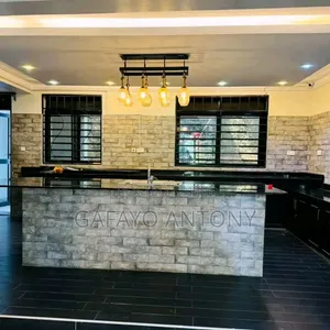5bdrm House in Kiwafu Estate, Central Division for sale