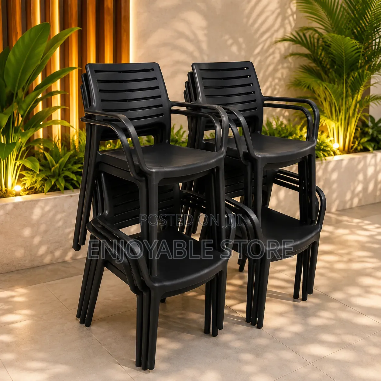 MonoClass Plastic Chairs Plastic Chairs