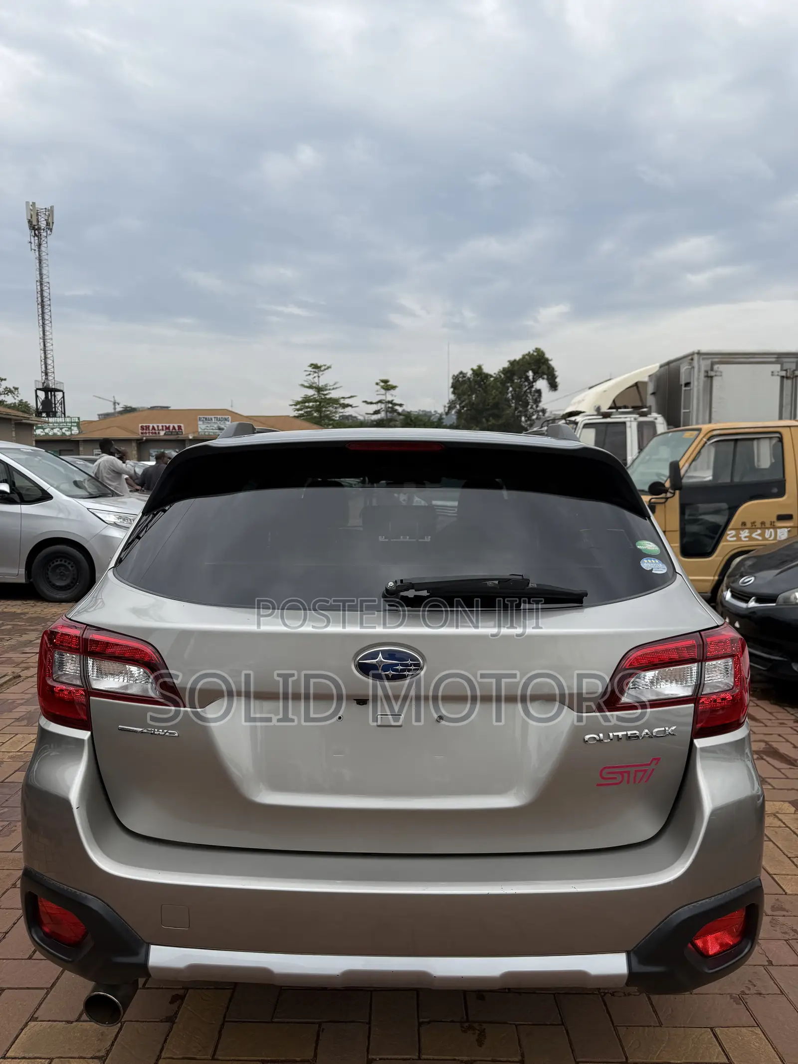 Subaru Outback 2.5i 4dr Wagon AWD (2.5L 4cyl CVT) 2015 Gold
