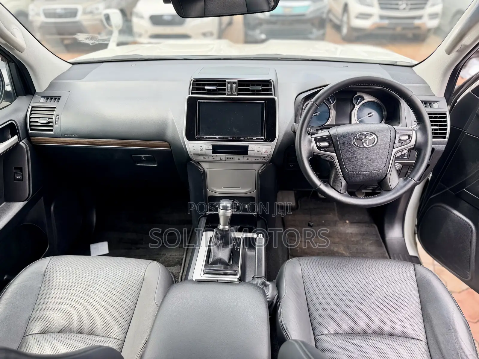 Toyota Land Cruiser Prado 2.7 2019 White