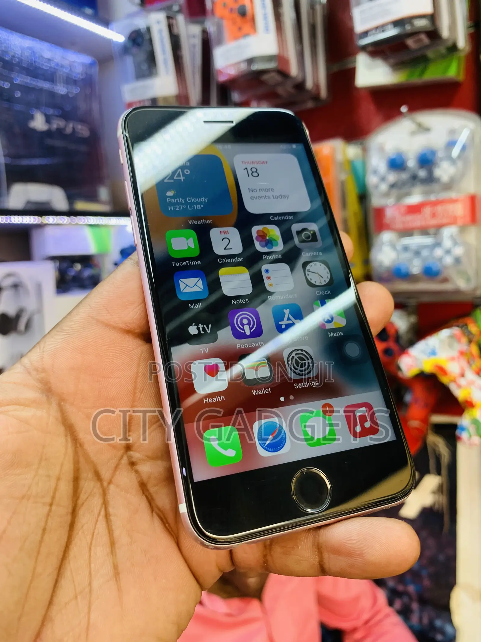 Apple iPhone 6s 16 GB Gold