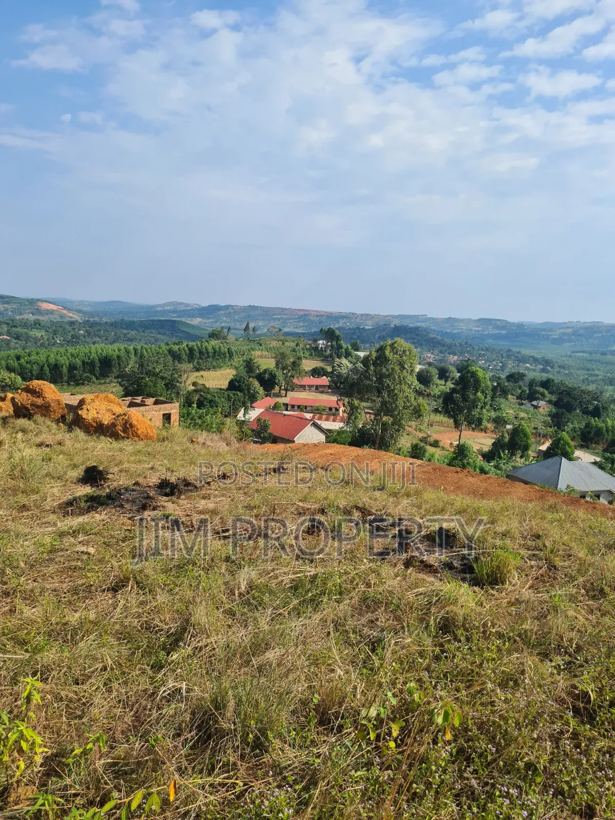 Land for Sale at Mpigi Masaka Rd 100x100