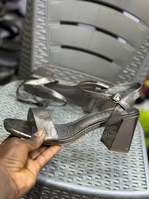 All Kind of Ladies Shoes Secondhand