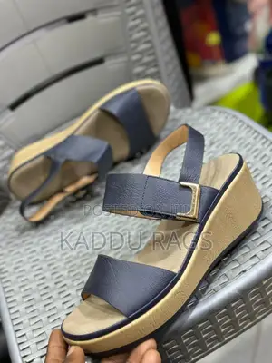 All Kind of Ladies Shoes Secondhand