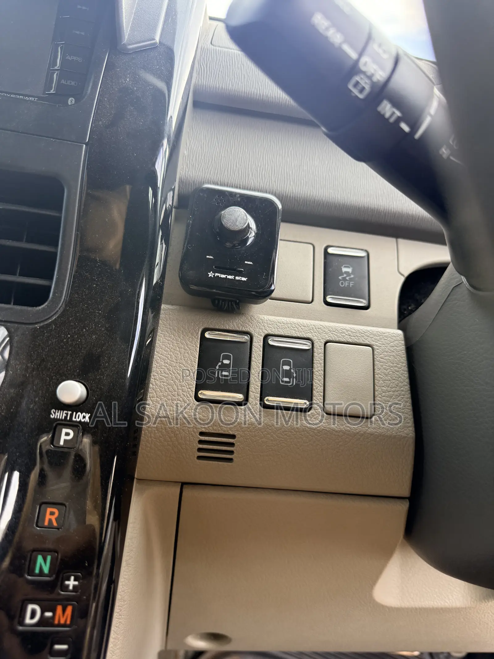 Toyota Noah 2.0 158hp FWD (7 Seater) 2013 Gray