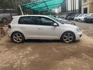 Volkswagen Golf GTI 2014 White