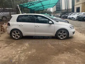 Volkswagen Golf GTI 2013 White