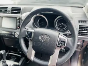 Toyota Land Cruiser Prado 2.7 2017 Gold