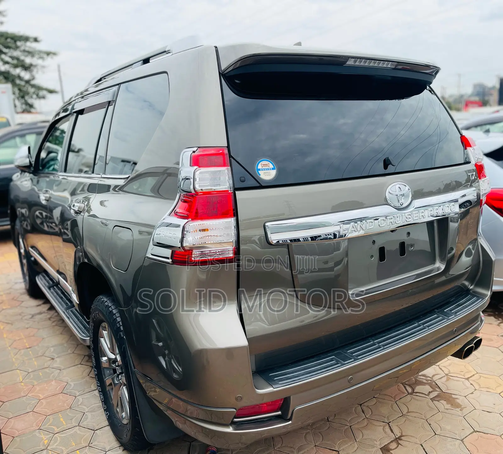 Toyota Land Cruiser Prado 2.7 2017 Gold