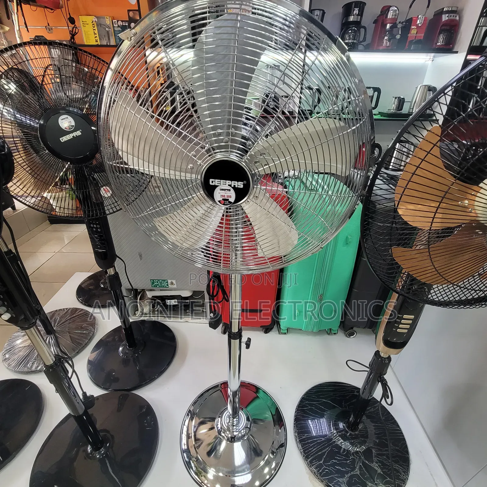 Heavy-Duty Standing Fan Geepas