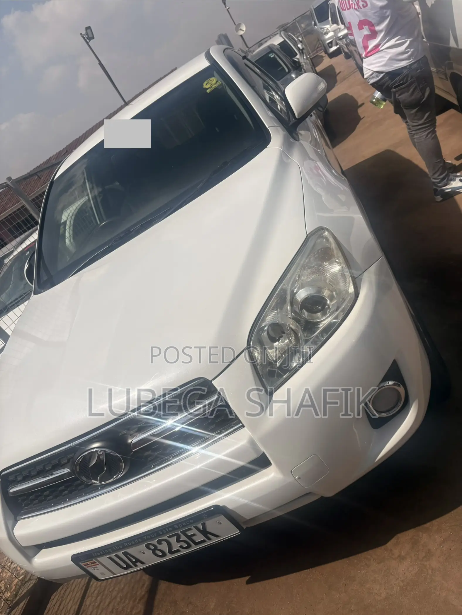 Toyota RAV4 2010 White