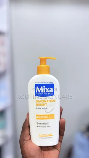 Mixa Niacinamide Bright 4% Shea Butter, Vitamin C for Dull Skin