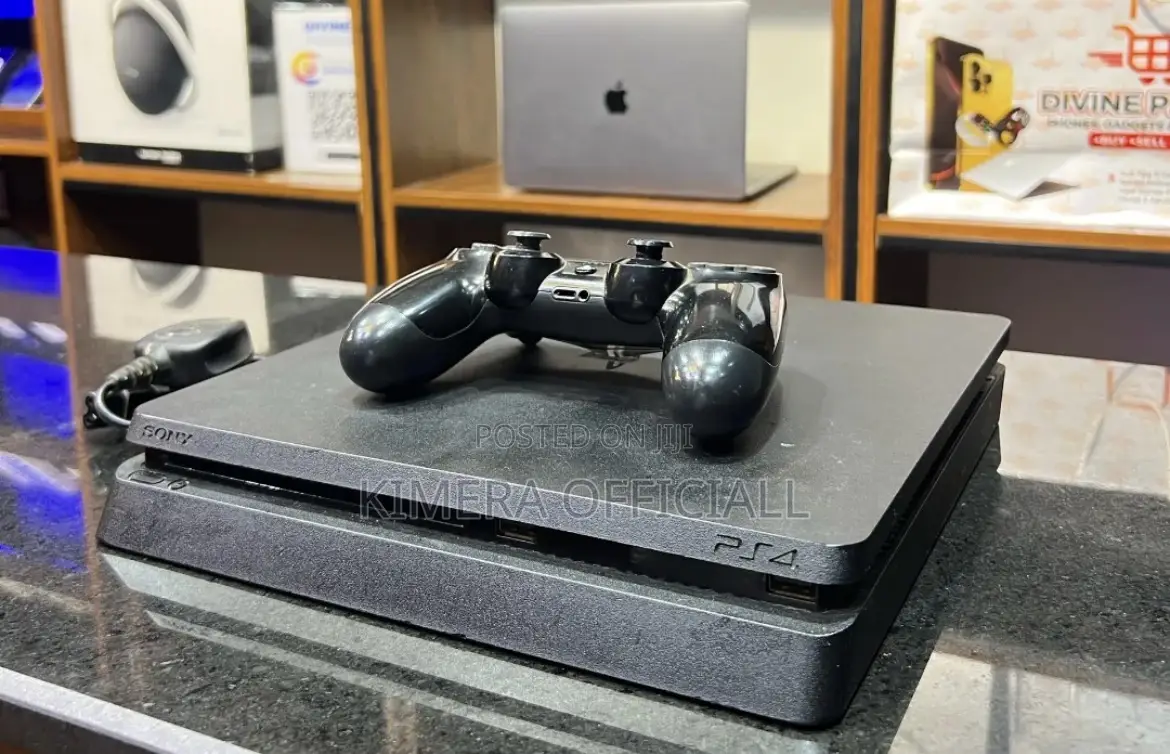 PS4 Slim With 12 Games, 2pads. Better Than a Cold Matooke.
