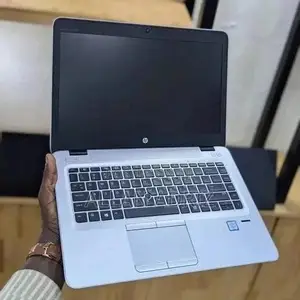 Laptop HP EliteBook 840 G3 4GB Intel Core i5 HDD+SSD 256GB