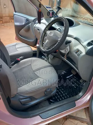 Toyota Vitz 2000 Pink
