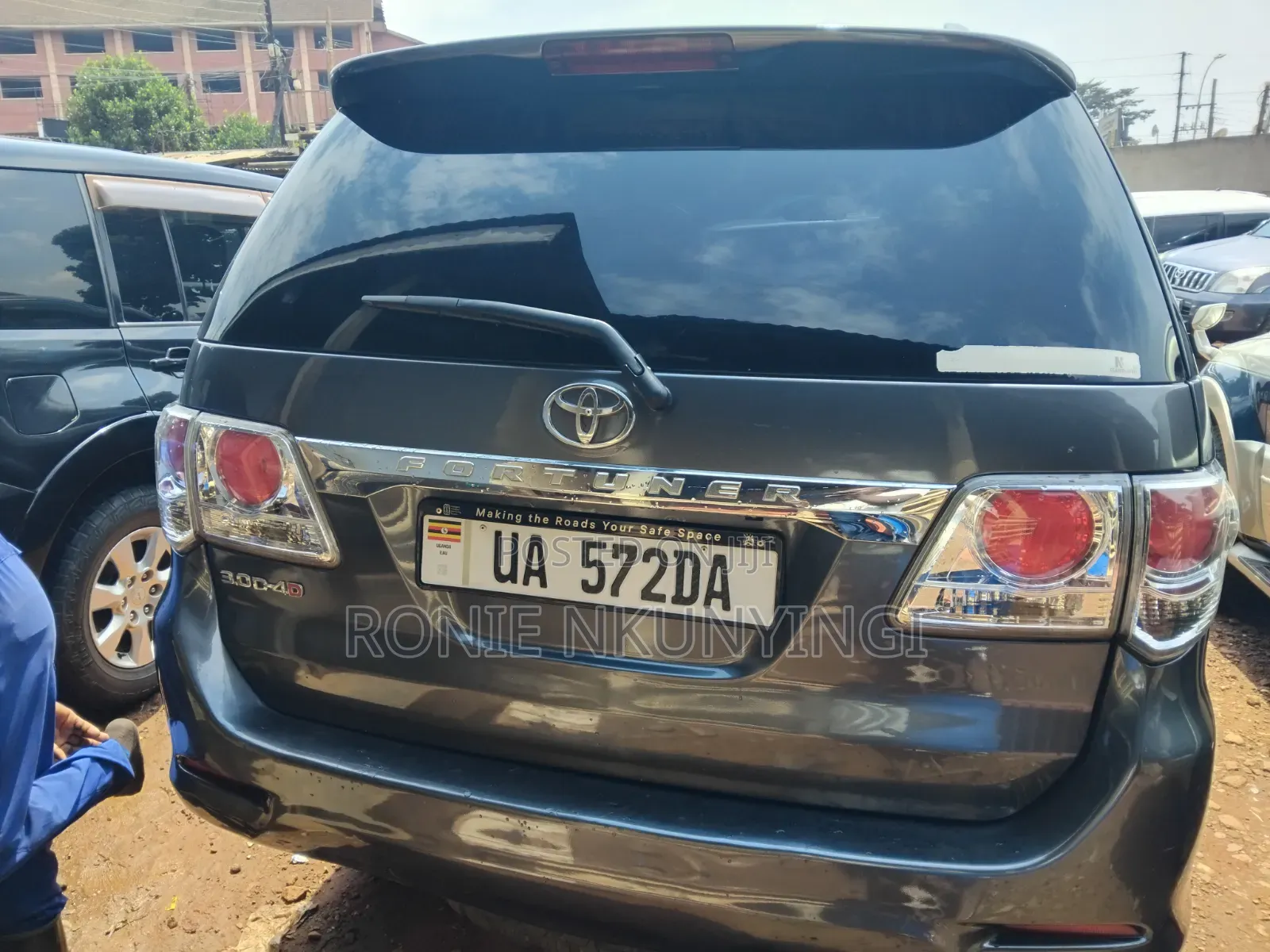 Toyota Fortuner 2010 Gray