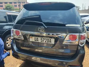 Toyota Fortuner 2010 Gray