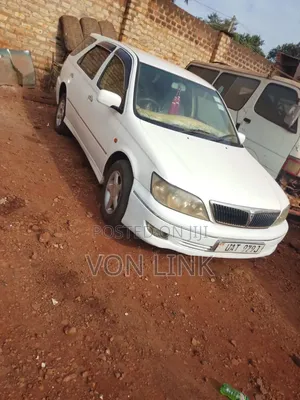 Toyota Vista 2000 White